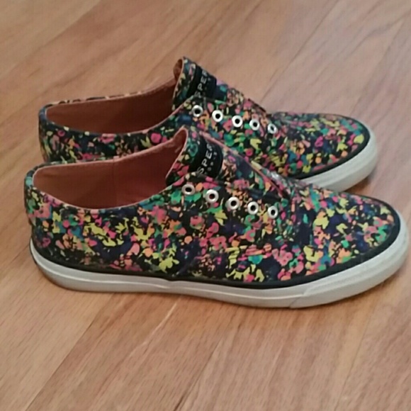 Sperry Shoes - Floral Sperry slip on